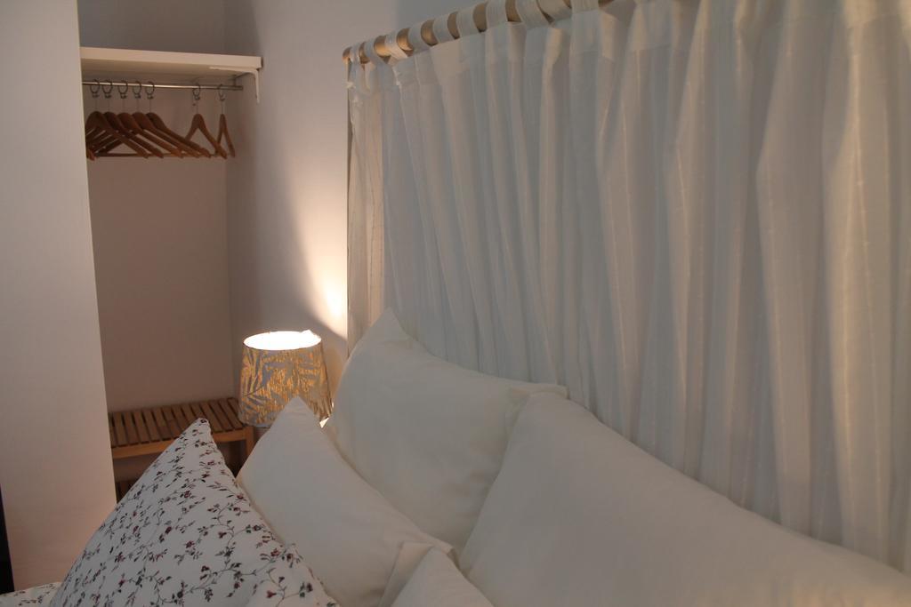 Hostal Montilla Sotogrande Torreguadiaro Exterior foto